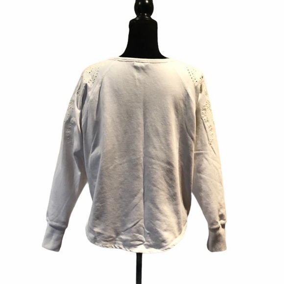 Sugar + Lips white longsleeve eyelet pullover casual neutral sweatshirt medium - Picture 7 of 12